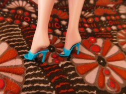 turquoise mules main a